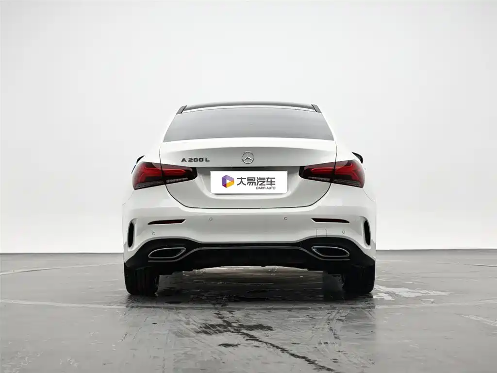 Mercedes-Benz A-Class 2021 A 200 L Sport Sedan Dynamic Type фото 3