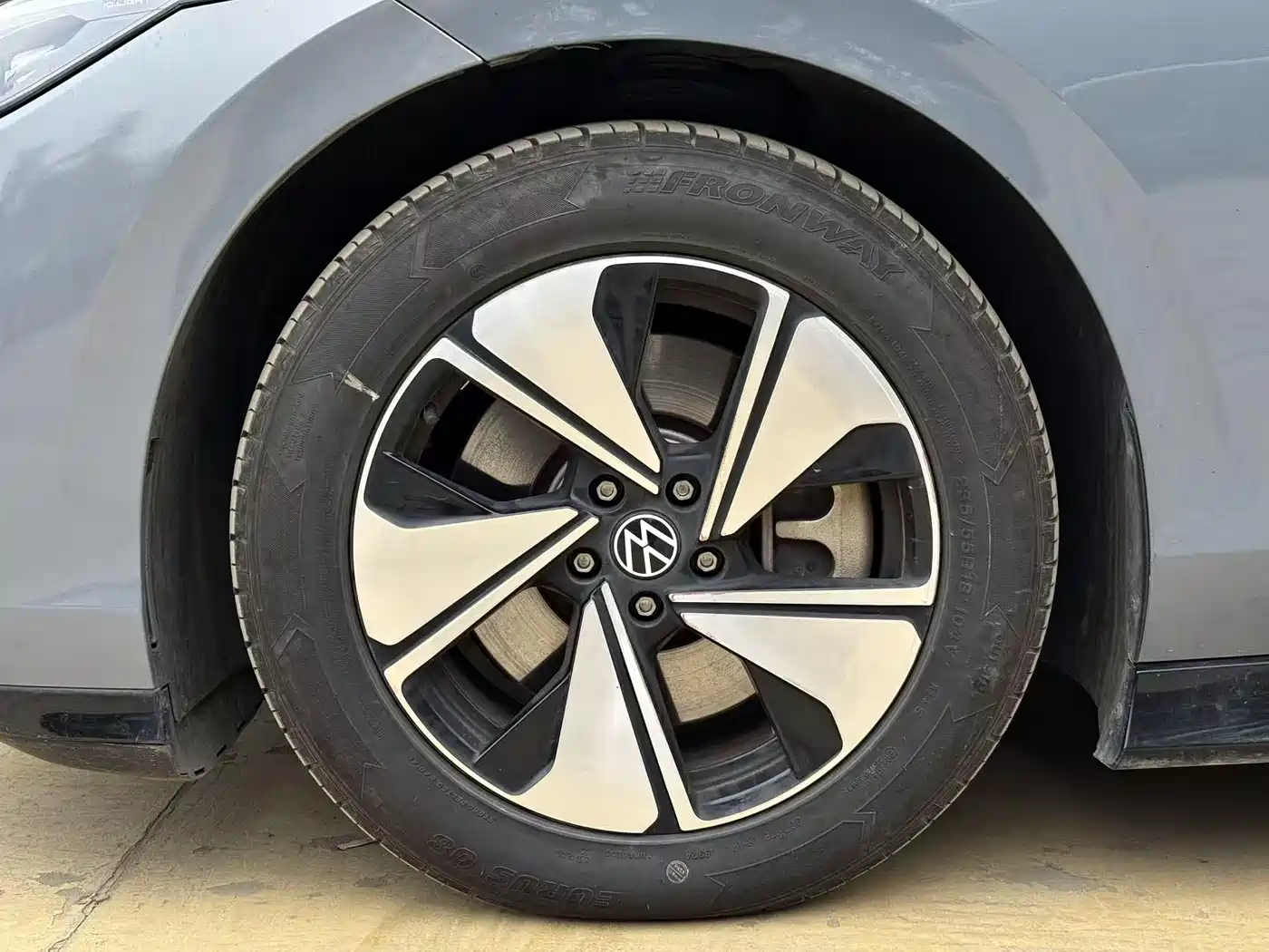 VOLKSWAGEN ID.7 VIZZION