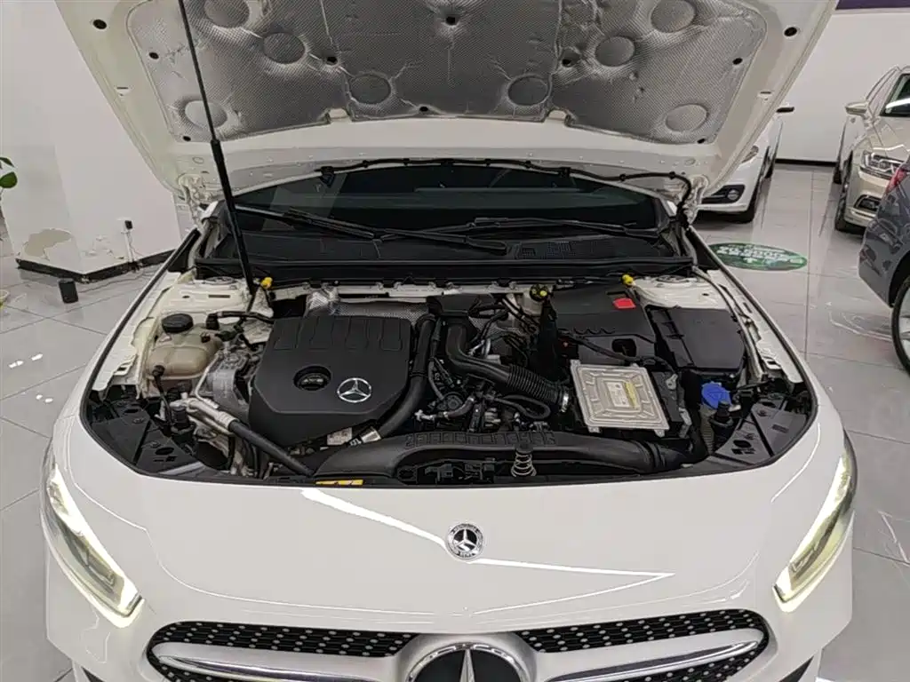MERCEDES-BENZ CLASS A
