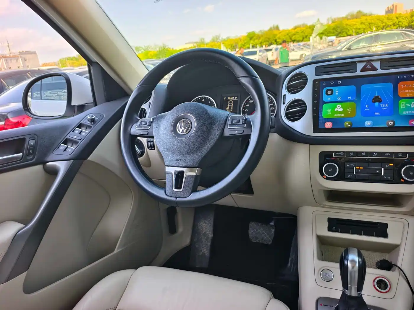 Volkswagen Tiguan 2012 1.8TSI Automatic 4WD Elite Edition фото 13