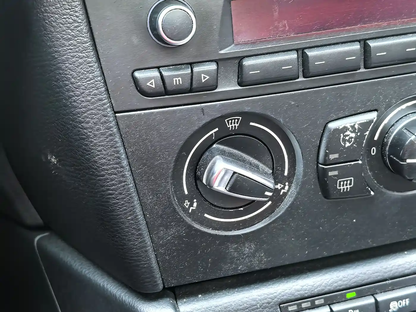 Фото 38 - BMW X1
