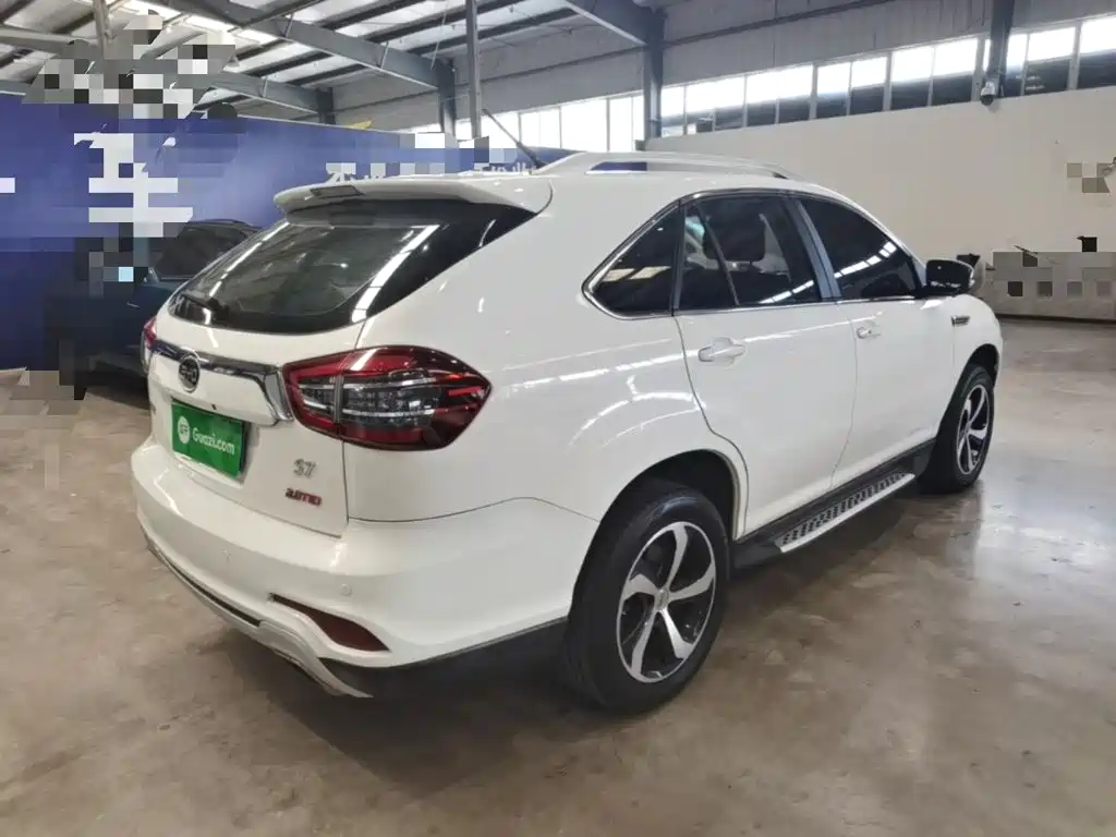 BYD S7 2017 2017 2.0T Automatic Luxury Model