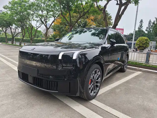 Lynk & Co 900 2025 2.0T Ultra