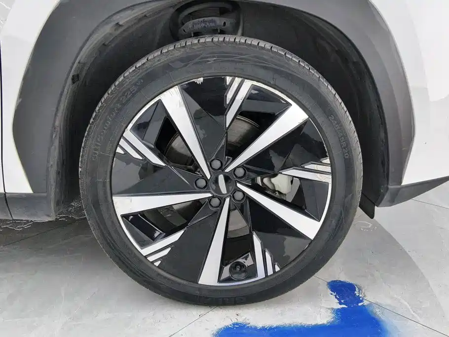 Geely Boyue L 2023 2023 1.5TD DCT Premium
