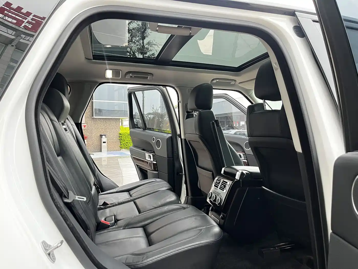 Land Rover Range Rover 2015 3.0 TDV6 Vogue фото 11