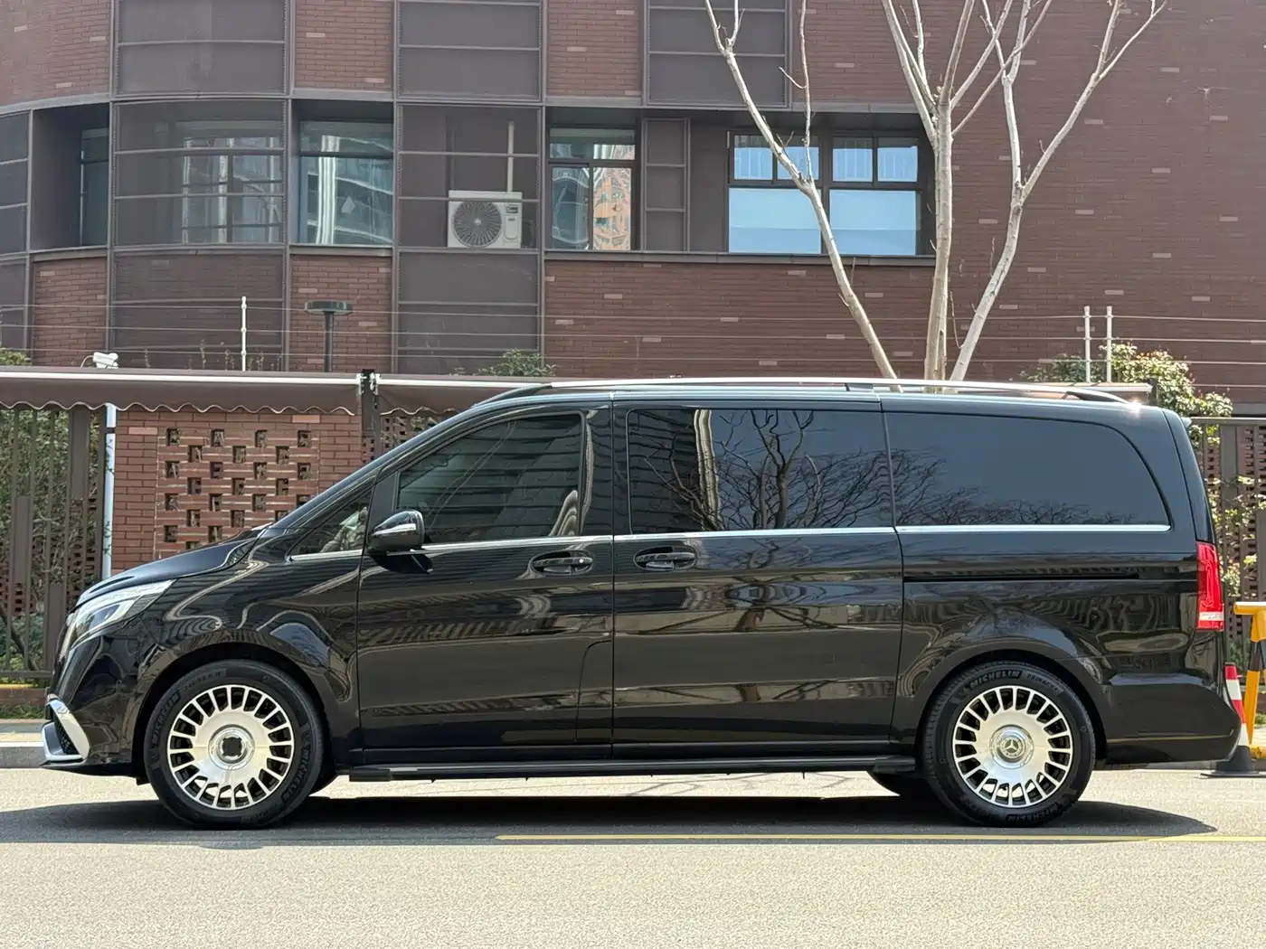 Mercedes-Benz V-Class 2018 V 260 Navigator Edition China VI фото 6