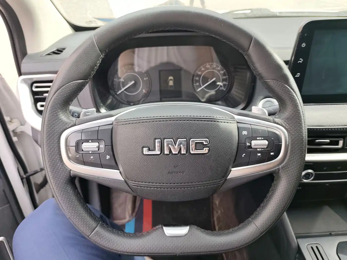 Jiangling Yuhu 7 2023 2022 2.0T Automatic Diesel 4WD Comfort Standard Wheelbase