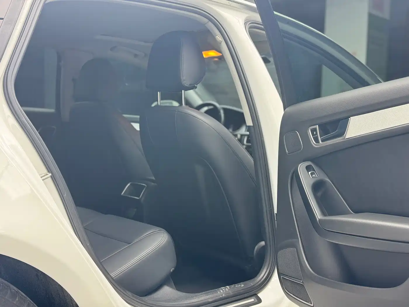 Audi A4L 2013 35 TFSI Automatic Standard фото 13