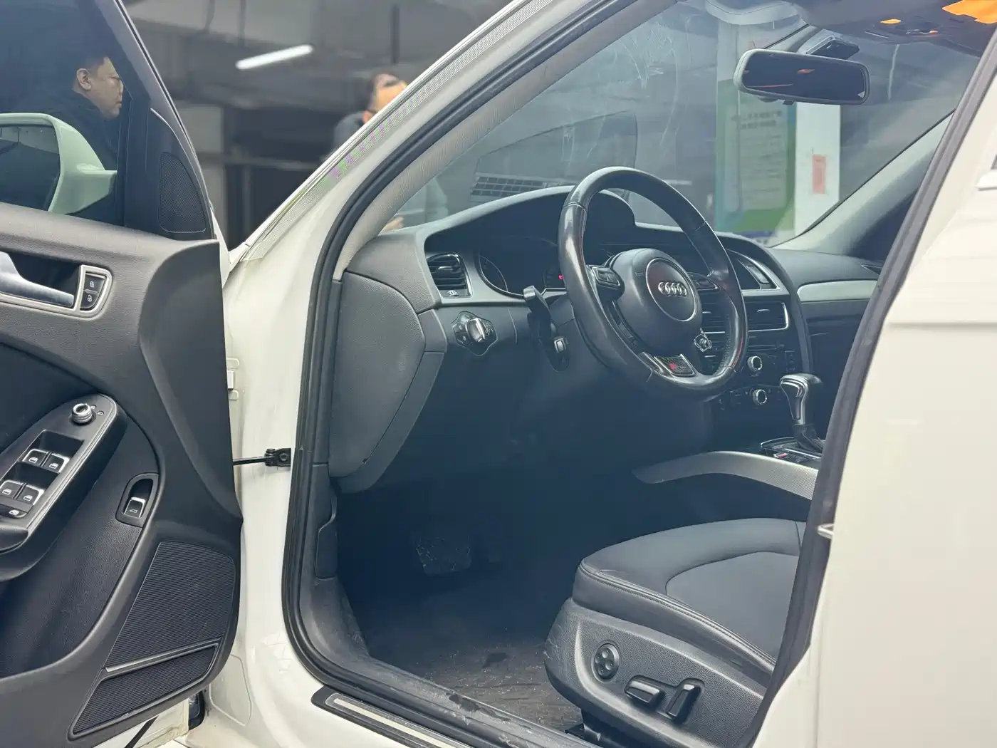 Audi A4L 2013 35 TFSI Automatic Standard фото 7