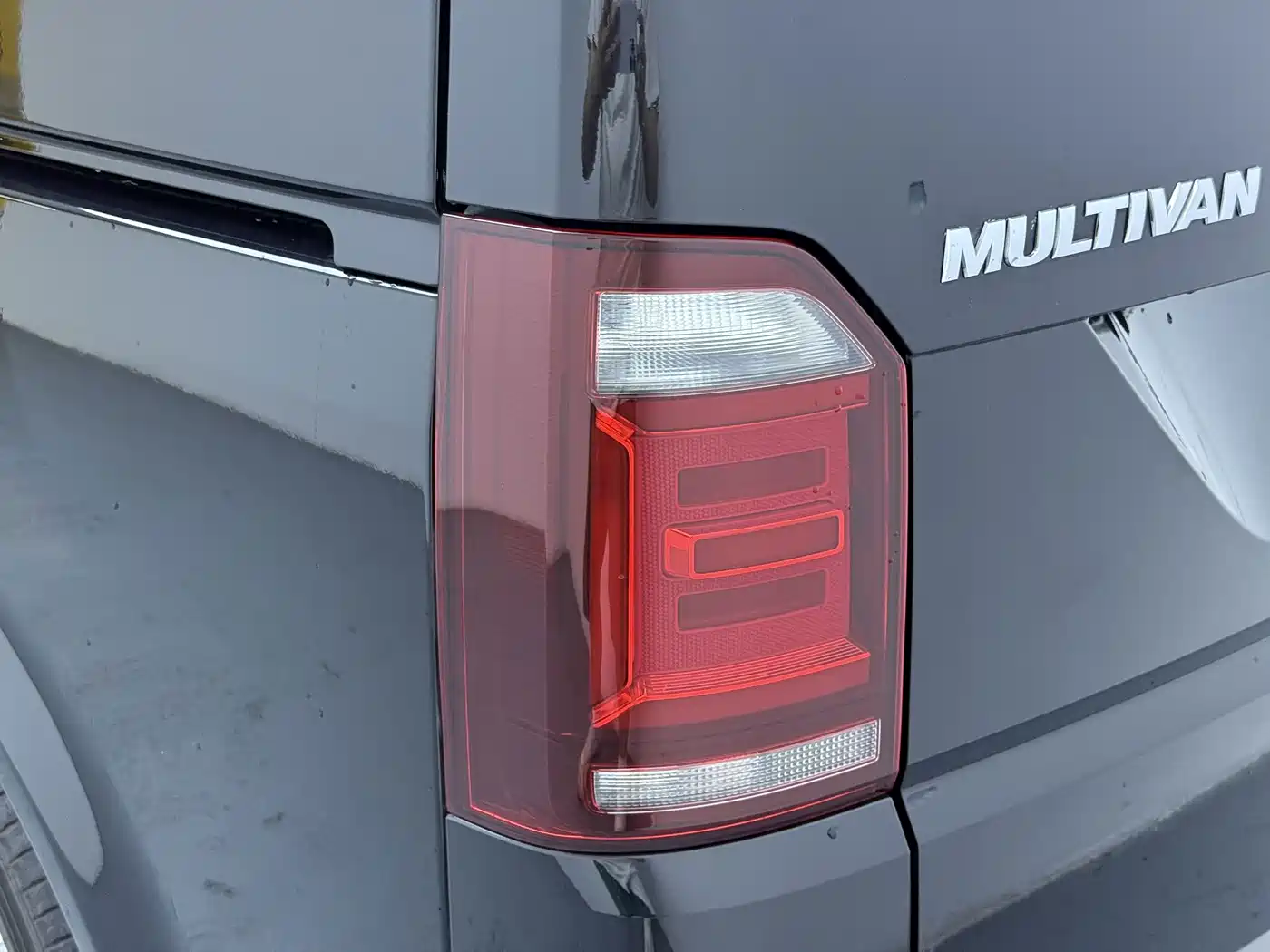 Volkswagen Multivan 2020 2019 2.0TSI 2WD Luxury 7-seater