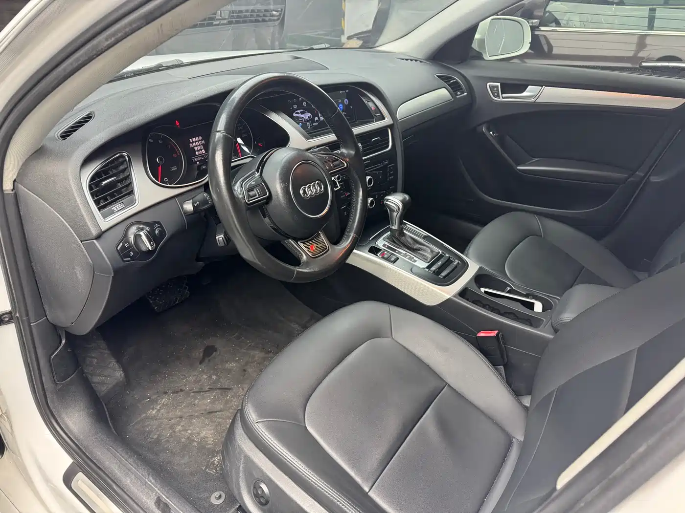 Audi A4L 2013 35 TFSI Automatic Standard фото 10