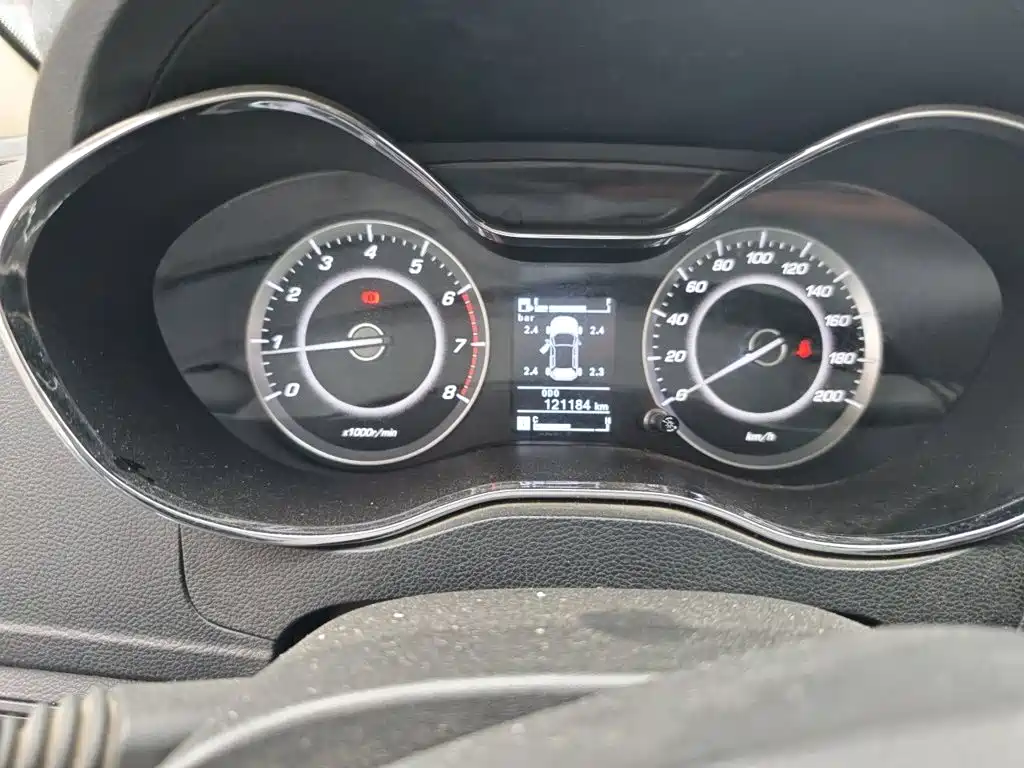 Baojun 560 2015 2015 1.8L Manual Elite