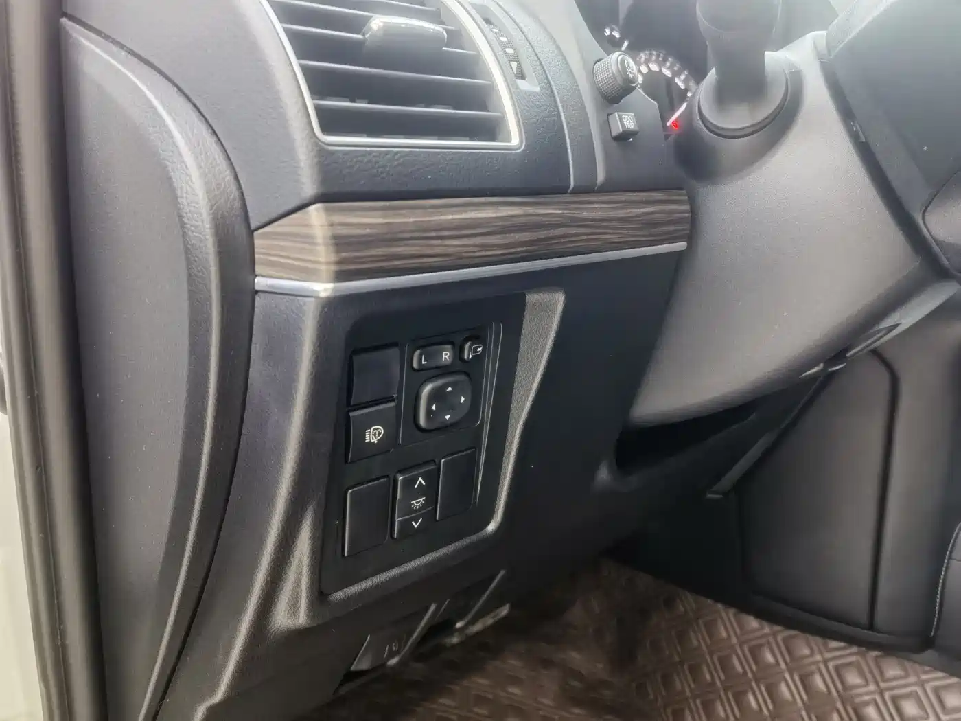 Фото 6 - Toyota Prado