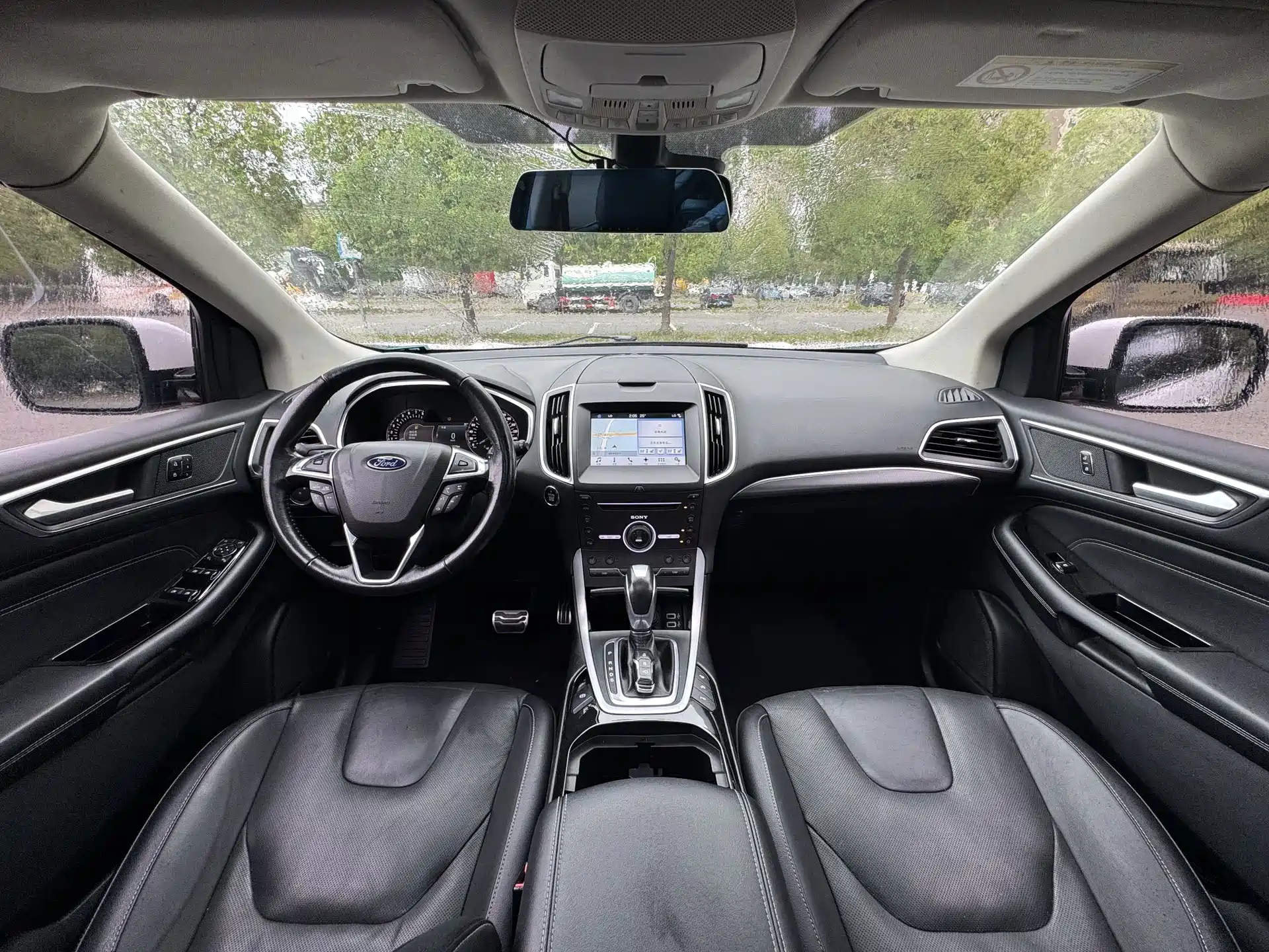 Фото 7 - Ford Edge