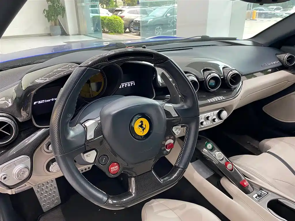 Ferrari F12berlinetta 2013 6.3L Standard фото 8