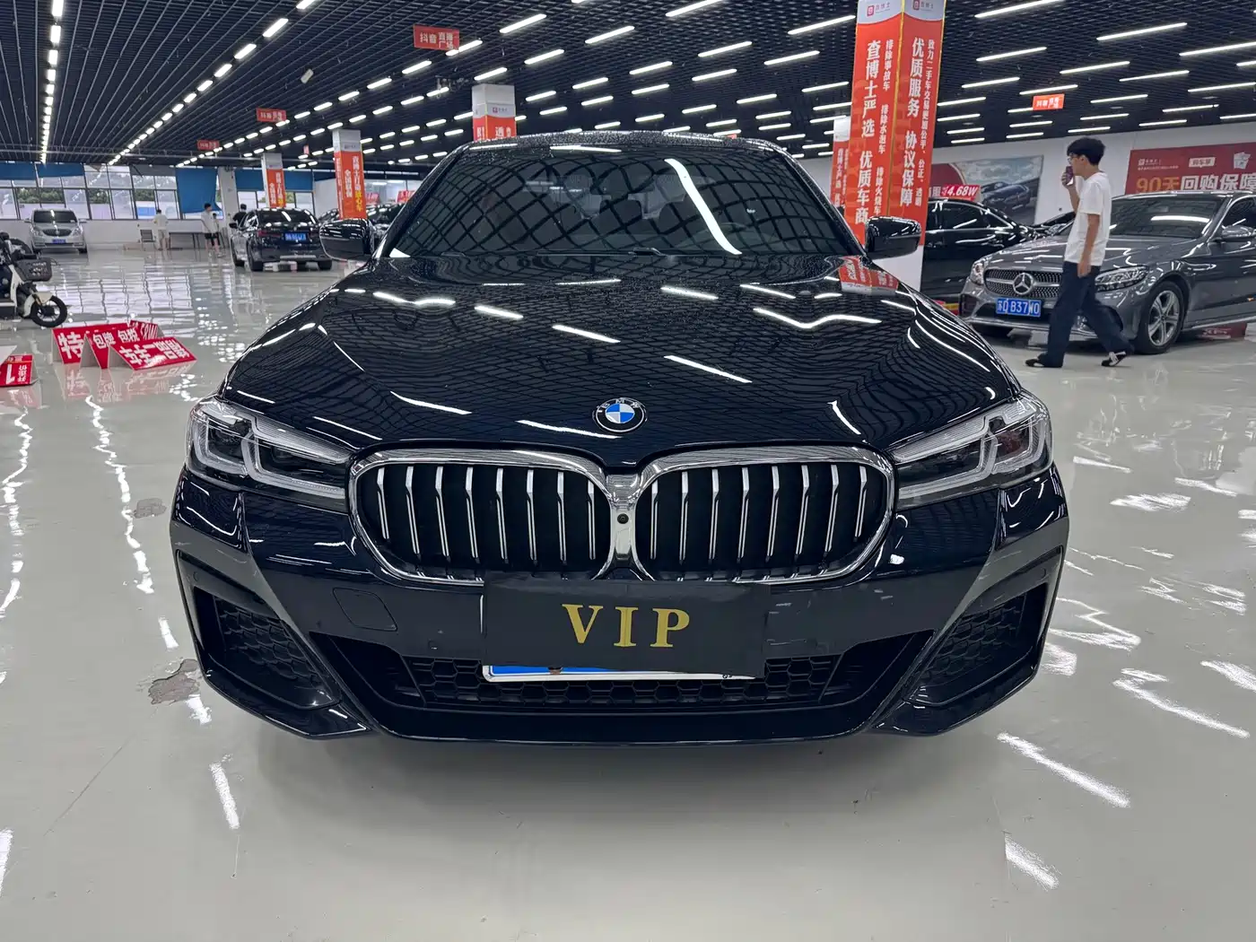 Фото 2 - BMW 5 Series