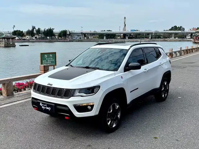 Jeep Compass 2019 200TS Auto High Performance AWD-Connected Large Screen Edition