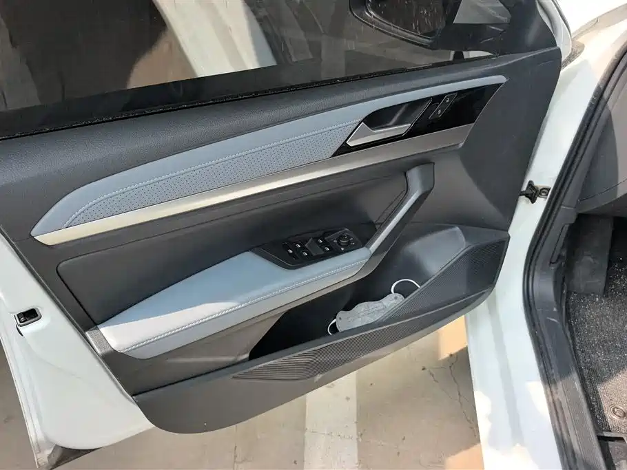 Volkswagen Lavida 2024 Model 1.5L Automatic Starlight 5 Million Edition фото 7
