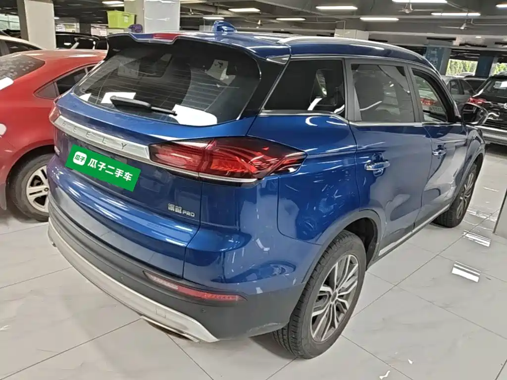 Фото 7 - Geely Boyue