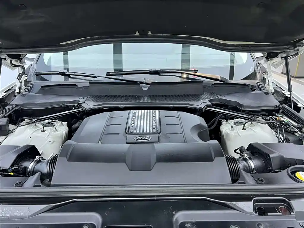 Land Rover Discovery 2017 3.0 SC V6 SE фото 7