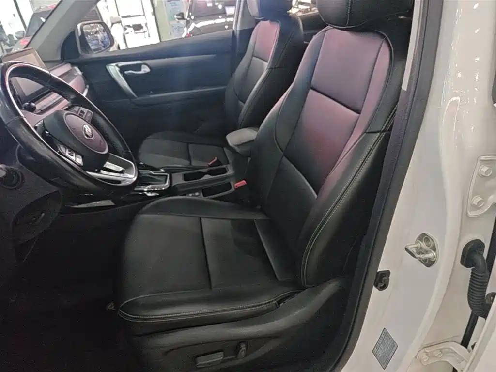 Kia Sportage 2019 2.0L Automatic Smart Luxury Edition фото 15