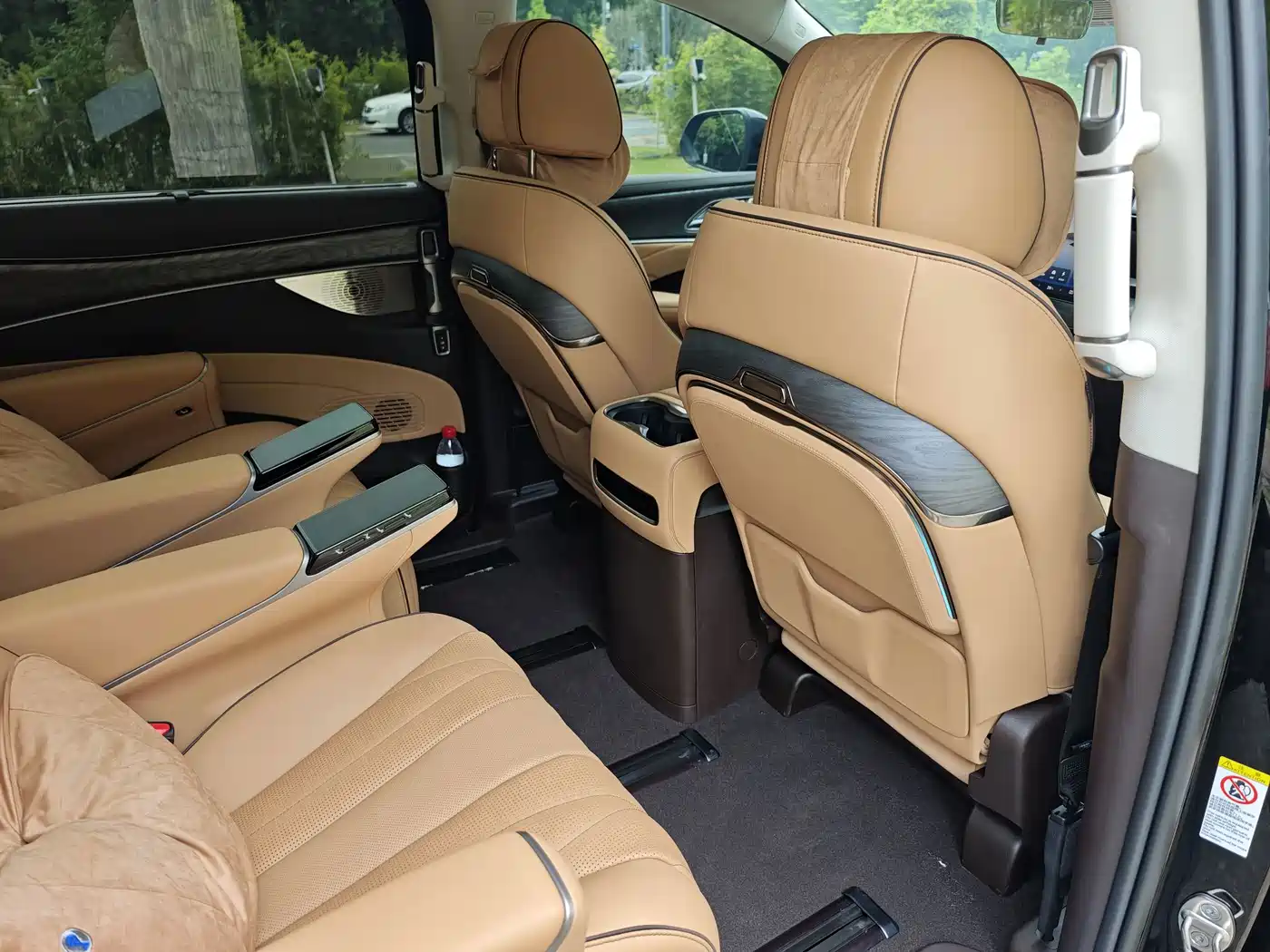 Denza D9 2026 2024 EV 620 Premium
