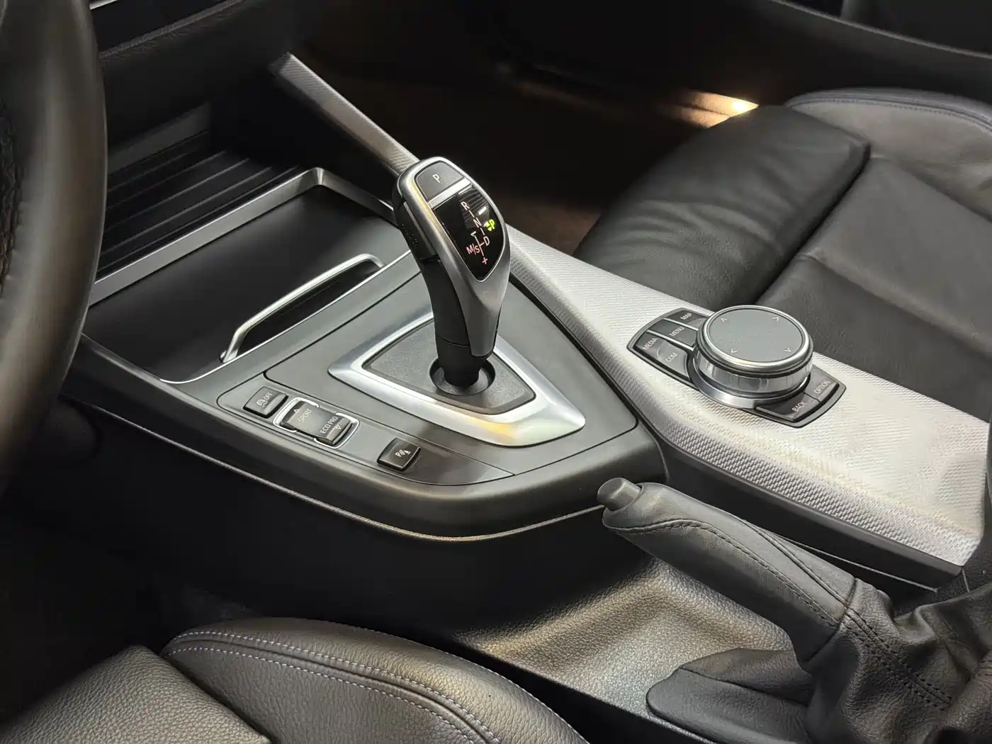 BMW 2 Series (Import) 2019 225i Exclusive M Sport Package фото 12