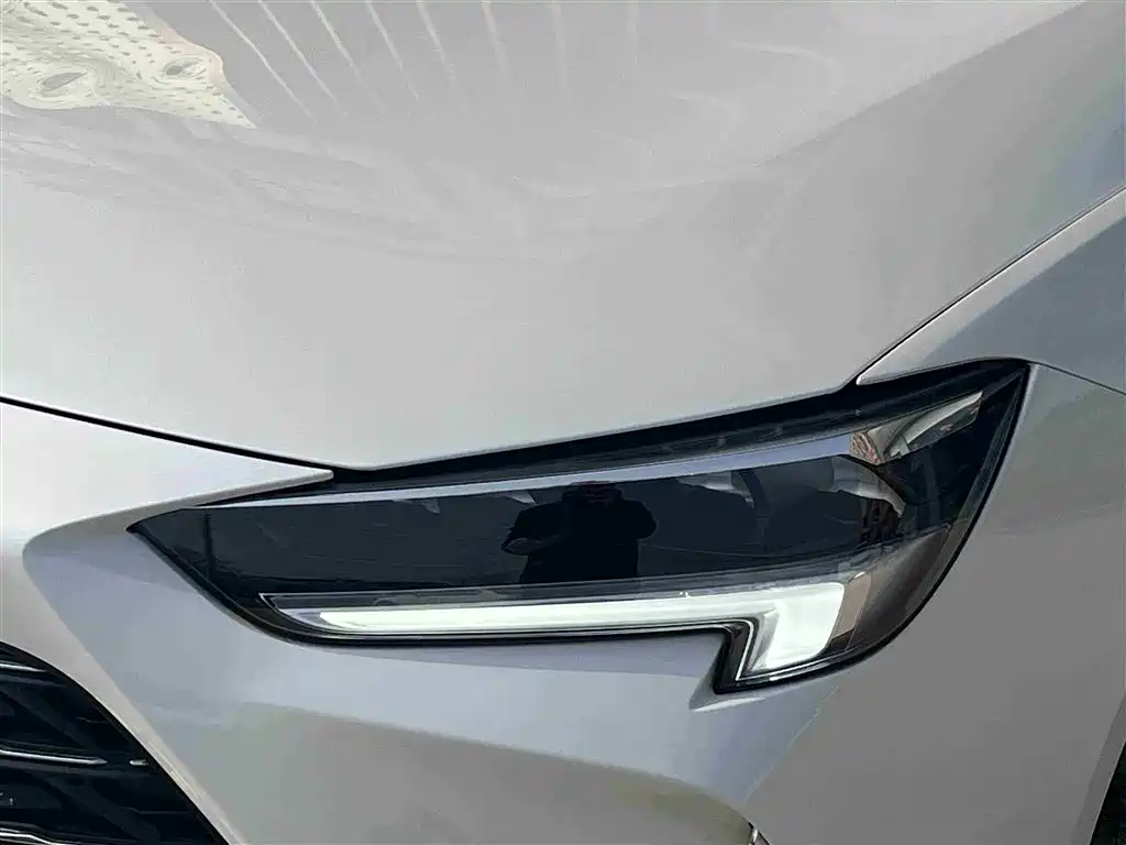 Photo 3 - Buick Regal