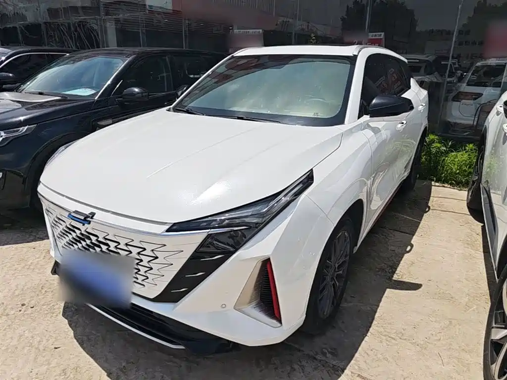 Changan Oshan Z6 2023 Blue Whale 1.5T DCT Smart Premium