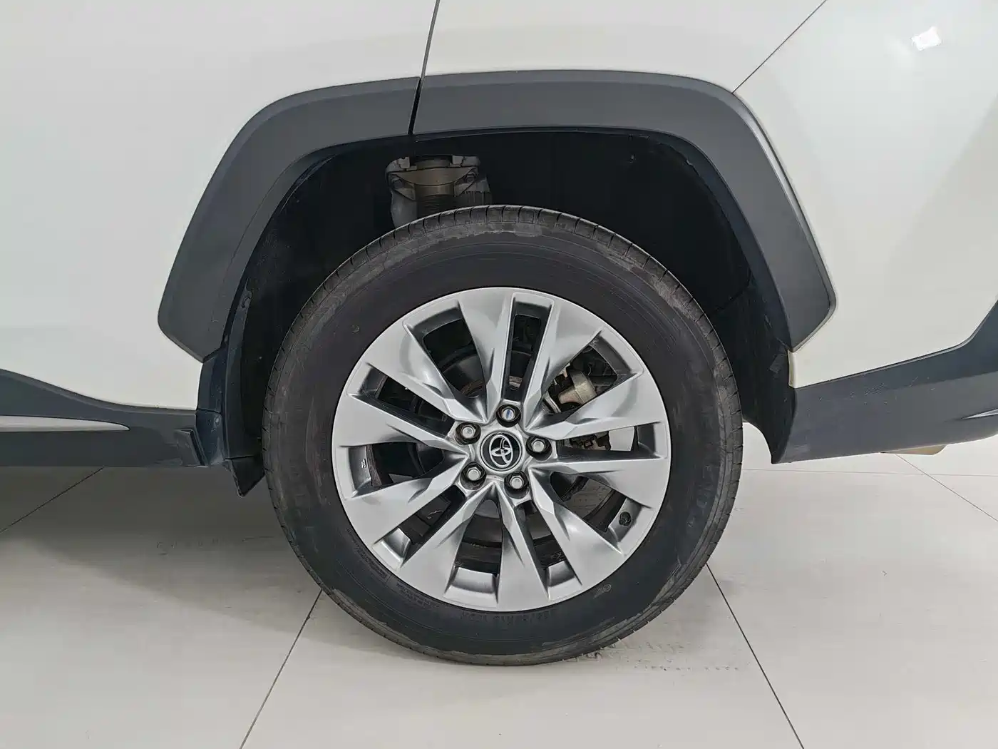 Toyota Wildlander 2024 2023 2.0L CVT FWD LE