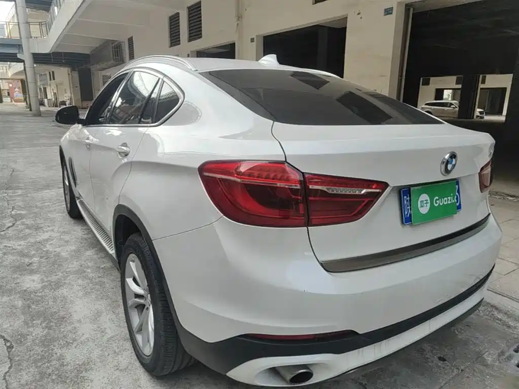 BMW X6 2018 xDrive28i фото 5