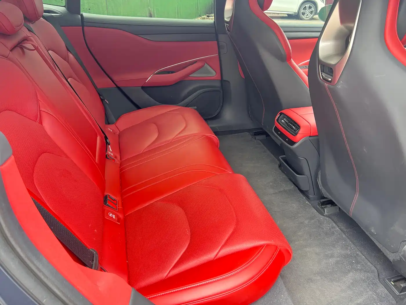 Xiaomi Auto Xiaomi SU7 2024 AWD Extended Range Advanced Smart Driving Max Edition фото 9