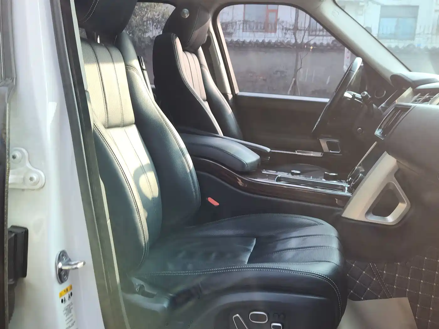Land Rover Range Rover 2013 NA 5.0 V8 Vogue SE фото 14