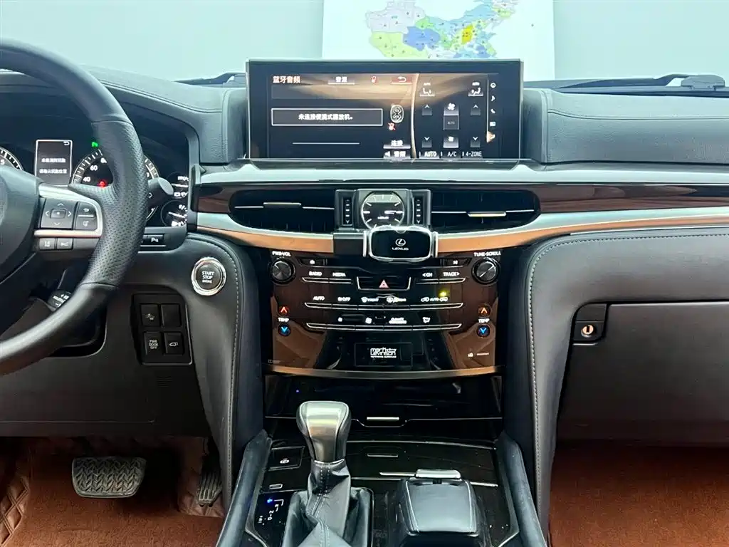 Lexus LX 2017 570 Prestige Luxury фото 9