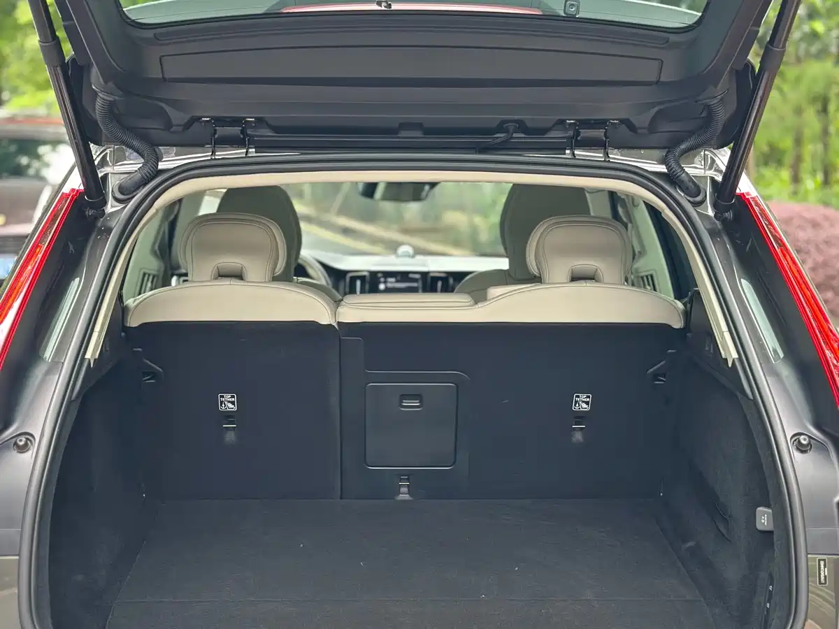 Volvo XC60 Plug-in Hybrid 2019 T8 Twin Engine Excellence Luxury (China VI) фото 34