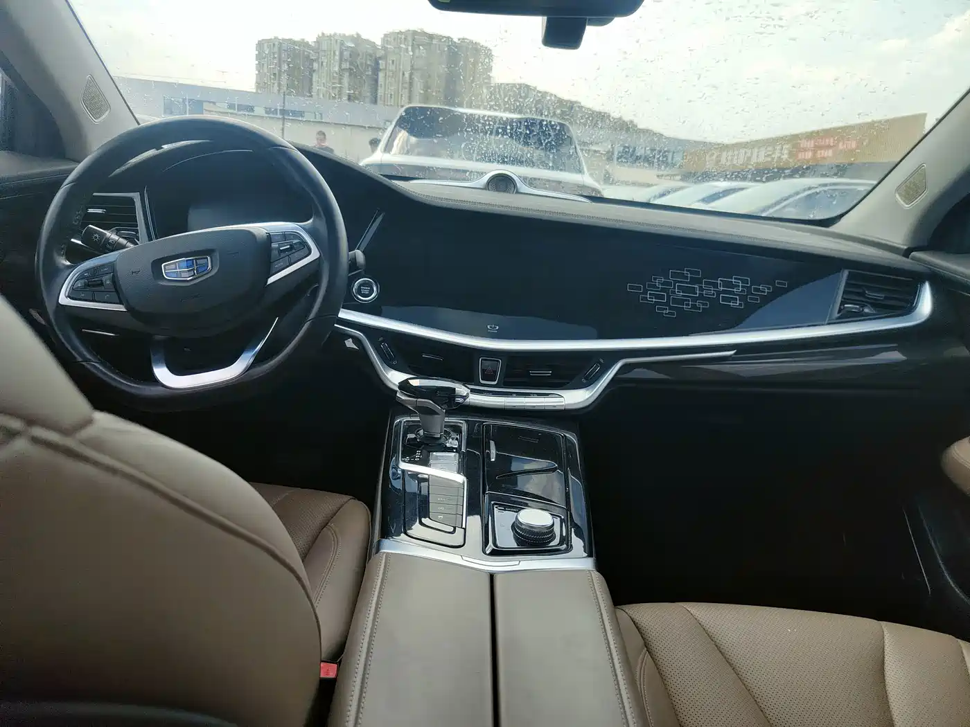 Фото 9 - Geely Borui