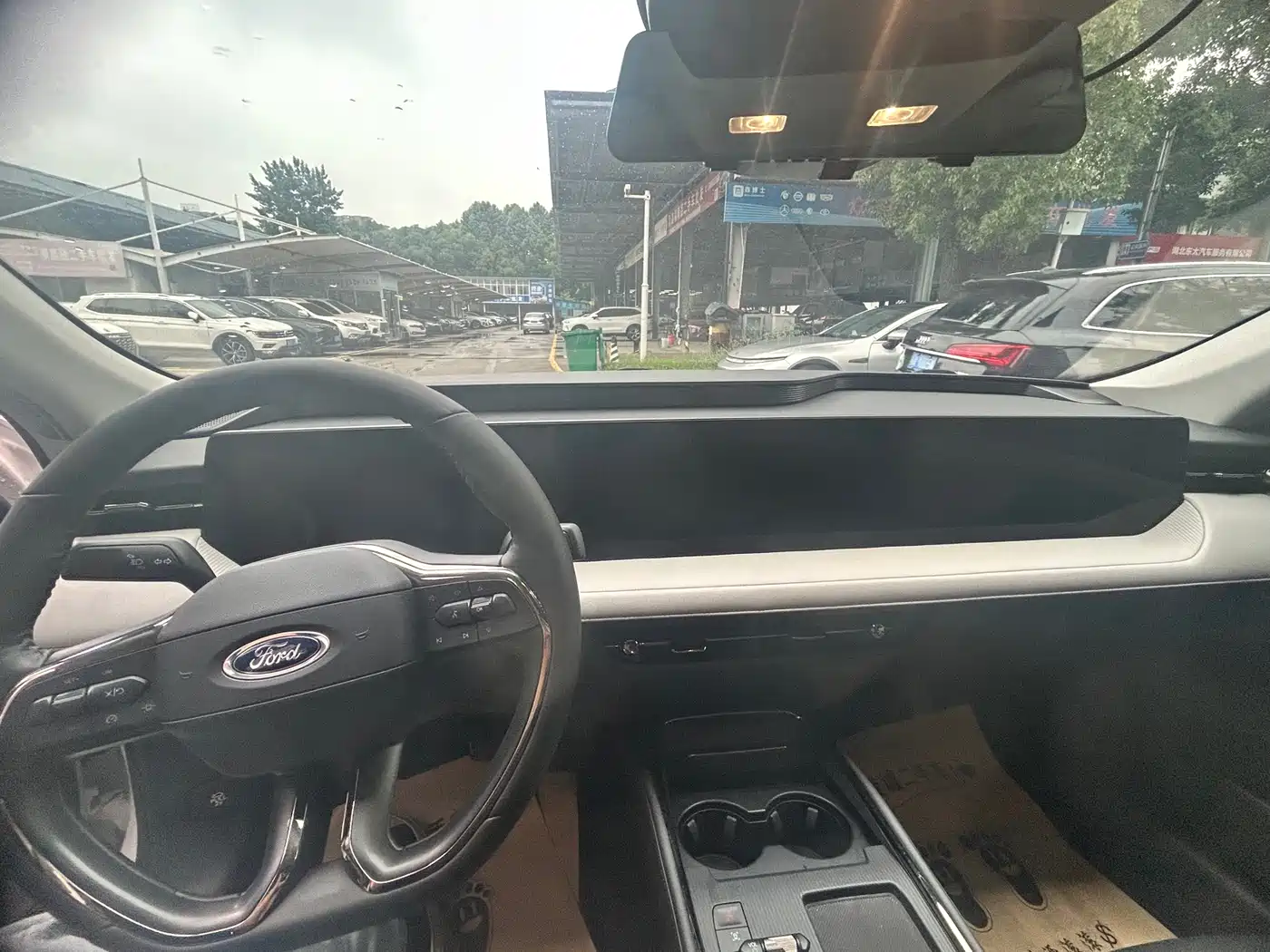 FORD MONDEO