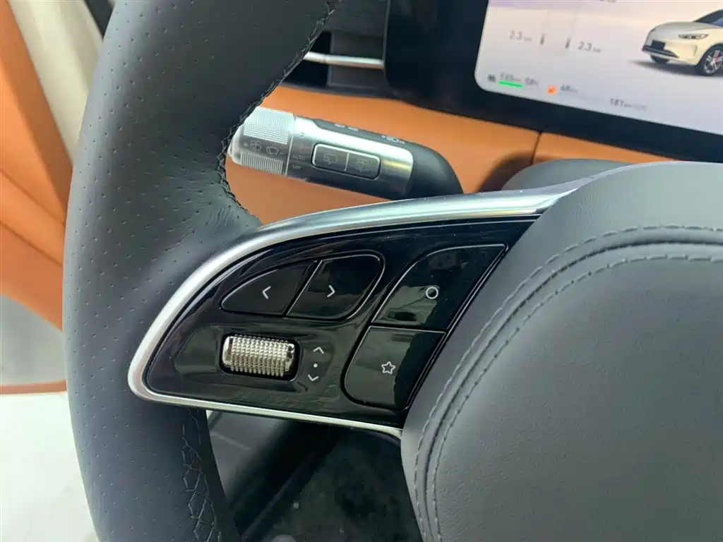AITO Wenjie AITO M5 2025 Extended Range Ultra AWD фото 20