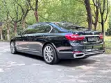 Фото 9 - BMW 7 Series