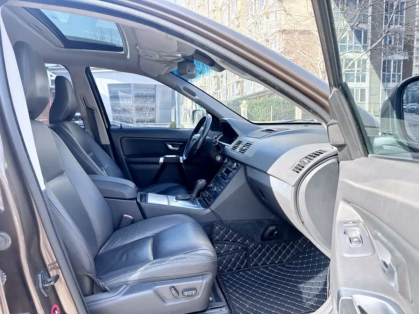 Volvo XC90 2014 2013 2.5T T5 Luxury Upgrade Edition