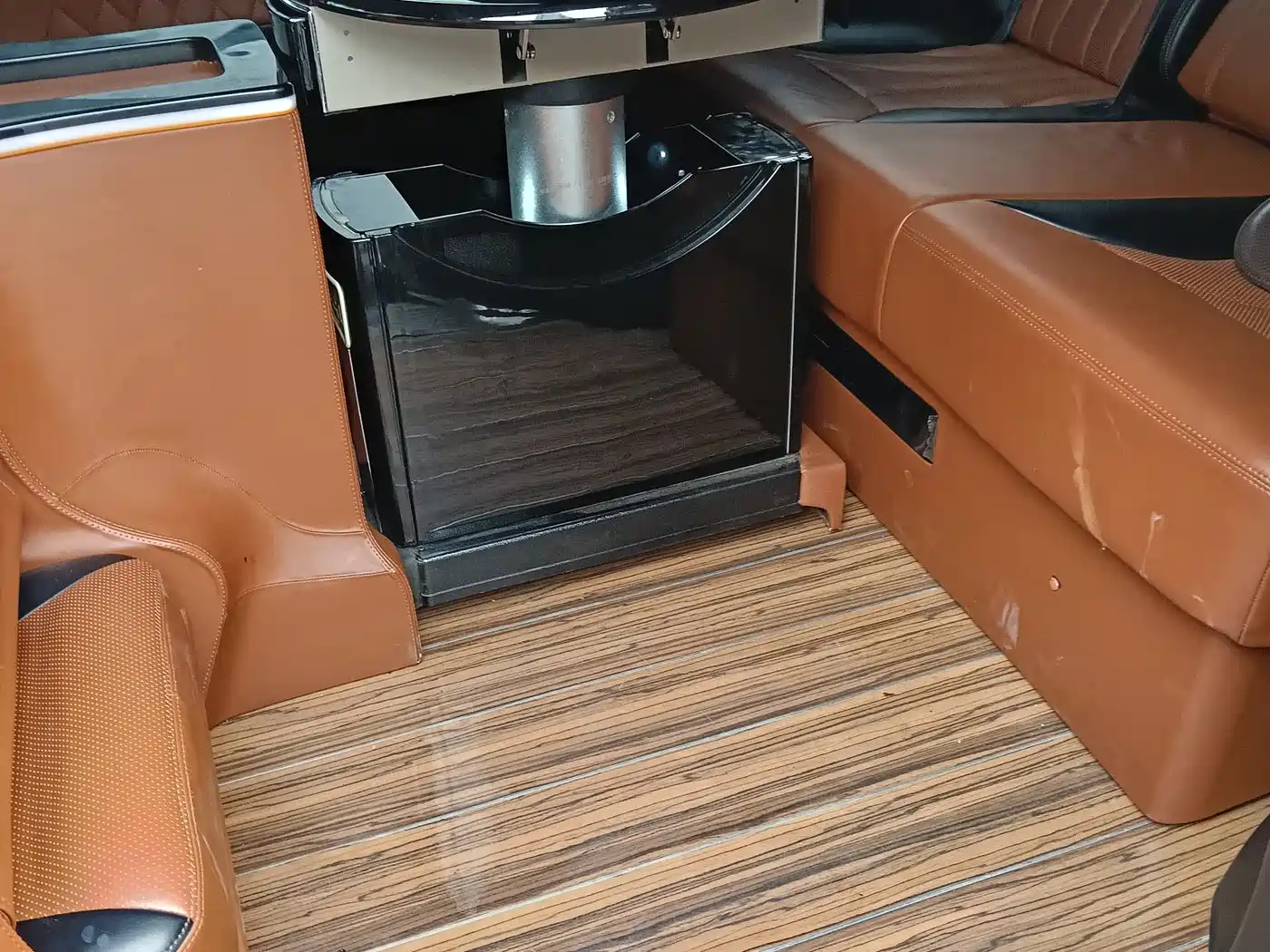 Toyota Sienna 2011 2.7L 2WD Automatic фото 7