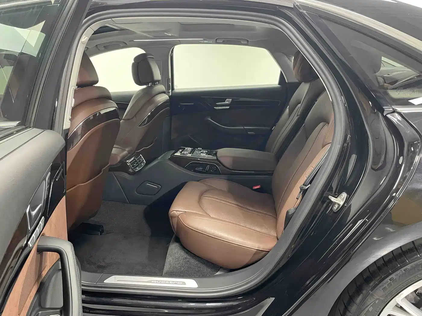 Audi A8 2014 A8L 45 TFSI quattro Luxury фото 12
