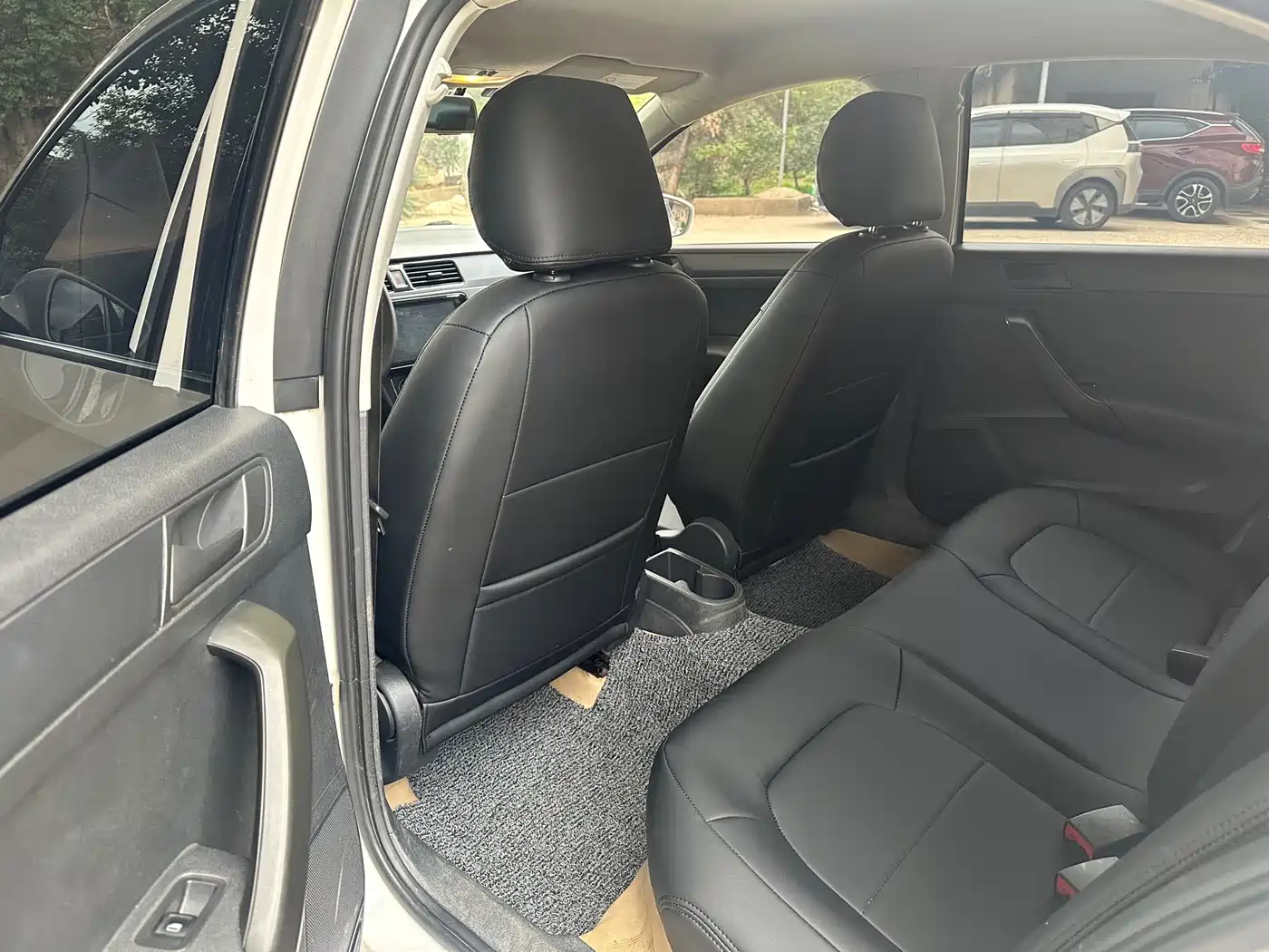Volkswagen Santana 2016 1.6L Automatic Trend Edition фото 6