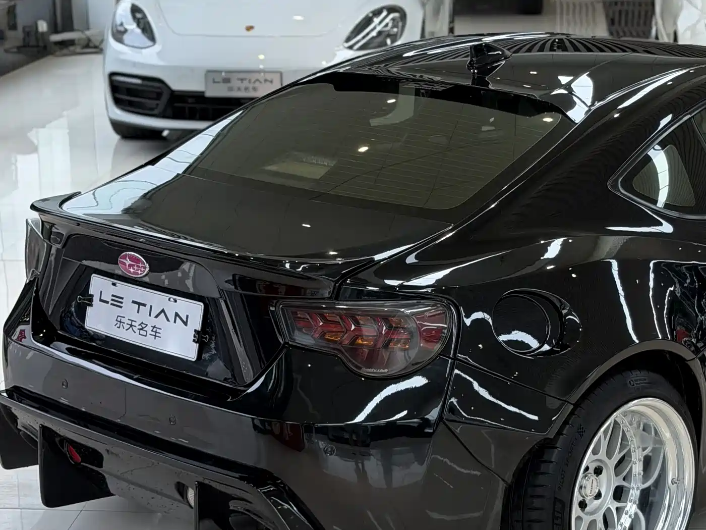 Subaru BRZ 2015 2.0i Manual фото 5
