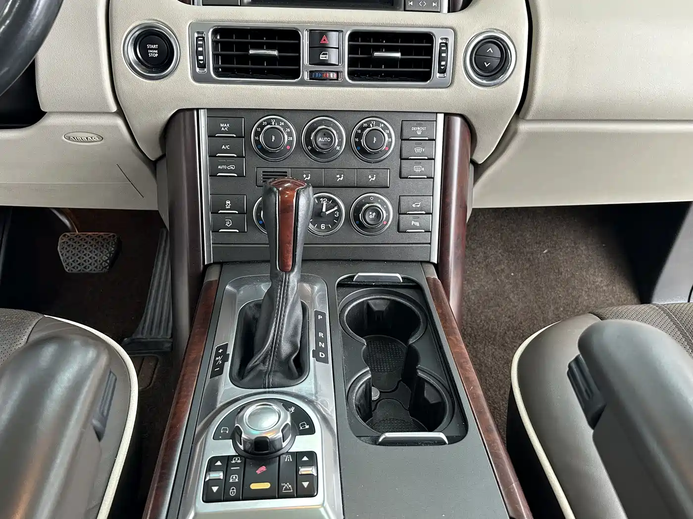 Land Rover Range Rover 2012 5.0 NA V8 фото 13