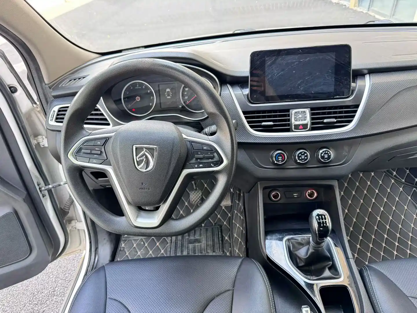 Фото 6 - Baojun 730