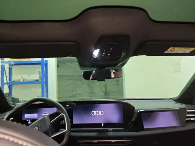 Audi A5L Sportback 2025 Model 2.0T Luxury — фото 3