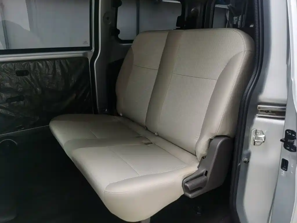 Wuling Motors Wuling Hongguang V 2025 2022 1.5L Power Take Edition Electric Power Steering LAR