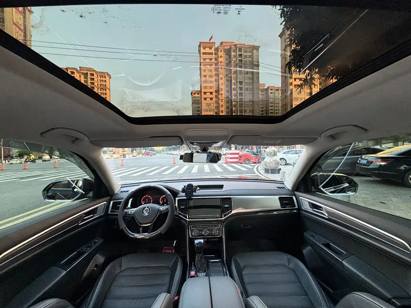 Volkswagen Teramont 2020 380TSI 4WD Luxury Edition China VI фото 8