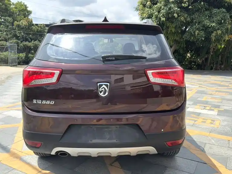 Baojun 560 2017 2016 1.8L Manual Luxury